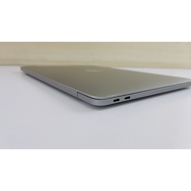MacBook Pro 13 2017 Space  i7 2.5ghz 16/512